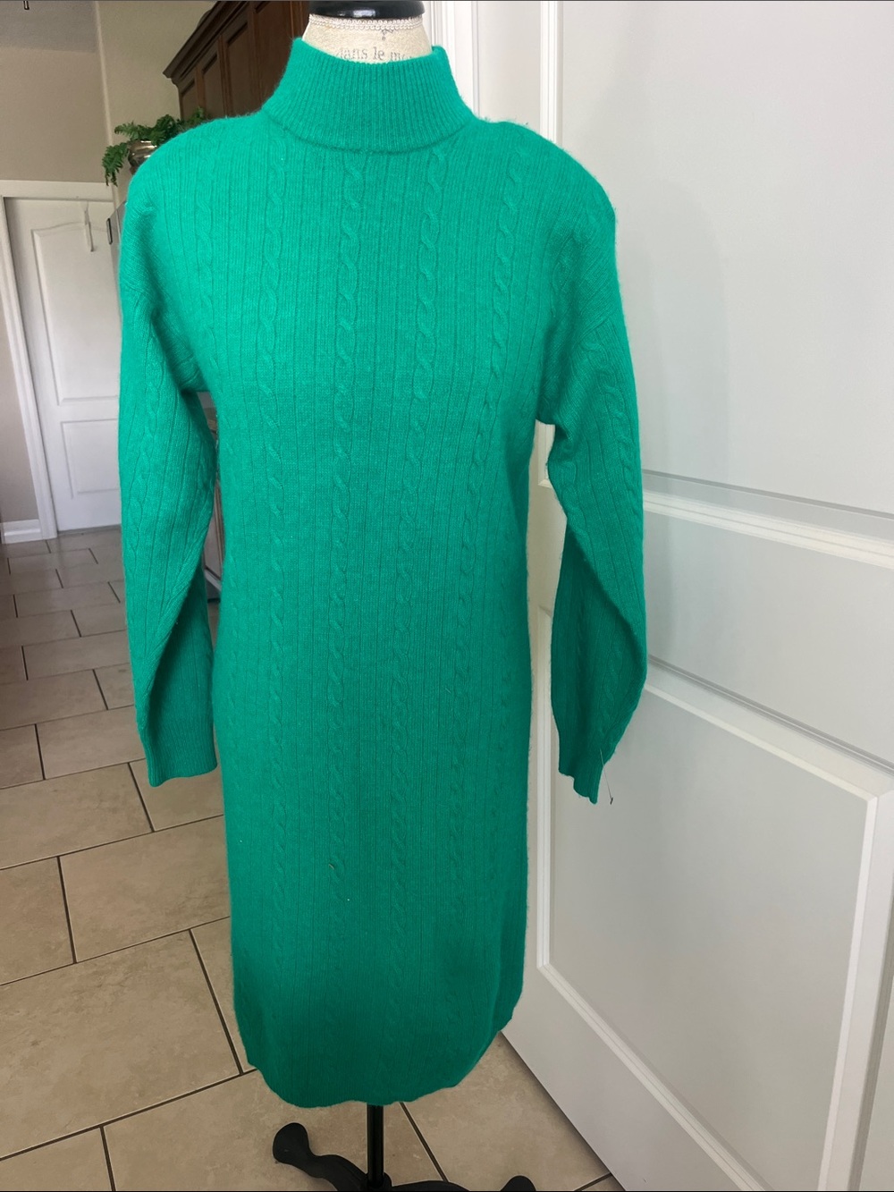 NWOT Outlander lambswool & Angora green classic roll turtleneck sweater dress M